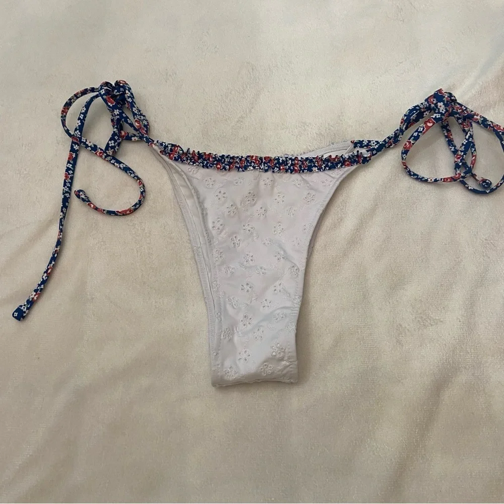 New! Frankie's Bikinis Divine Broderie Anglaise eyelet Bikini Briefs 1074